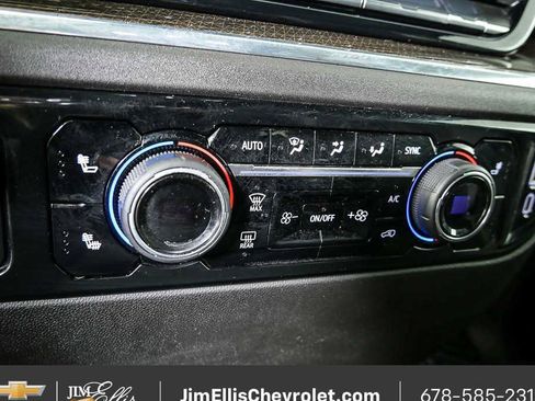 Certified 2025 Chevrolet Silverado 1500 LT AWD/4WD image 16