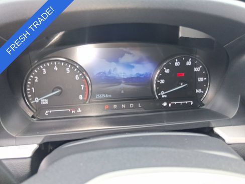 Used 2024 Ford Explorer XLT w/ Equipment Group 202A AWD/4WD image 8