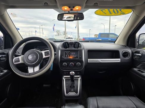 Used 2017 Jeep Compass High Altitude AWD/4WD image 15