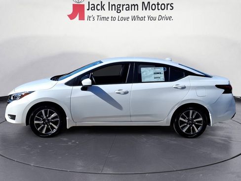 New 2025 Nissan Versa SV w/ Trunk Package image 2