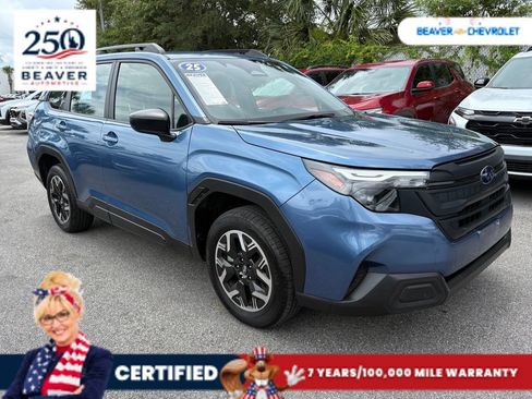 Used 2025 Subaru Forester AWD/4WD image 9