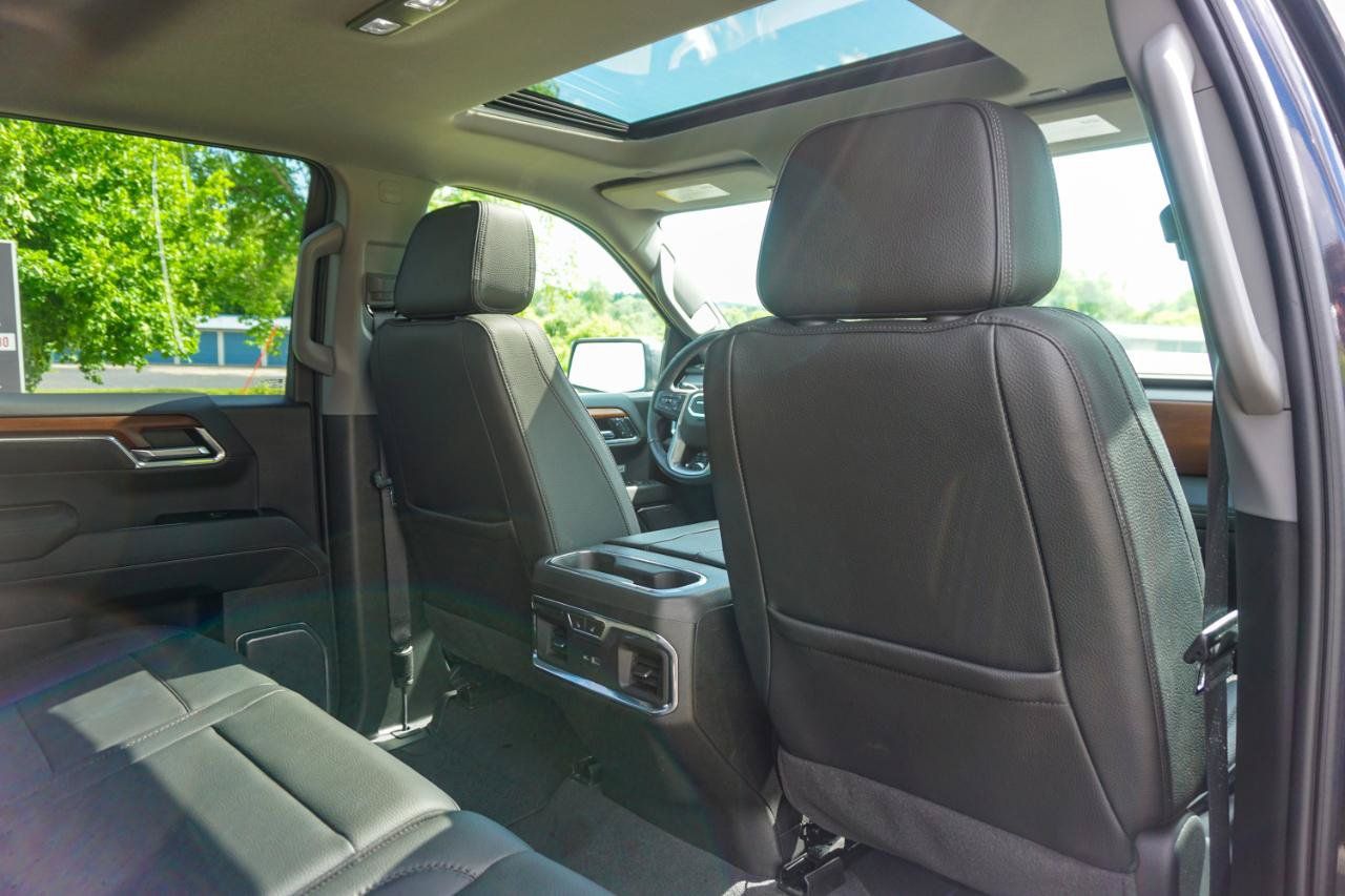 Used 2023 GMC Sierra 1500 Denali w/ Technology Package AWD/4WD image 40