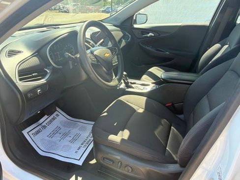 Used 2024 Chevrolet Malibu LT FWD image 14