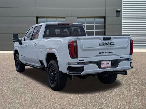 New 2026 GMC Sierra 3500 Denali Ultimate w/ LPO, Black Badging Package AWD/4WD image 8