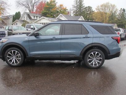 New 2025 Ford Explorer ST-Line