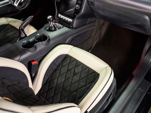 Used 2016 Ford Mustang GT image 22