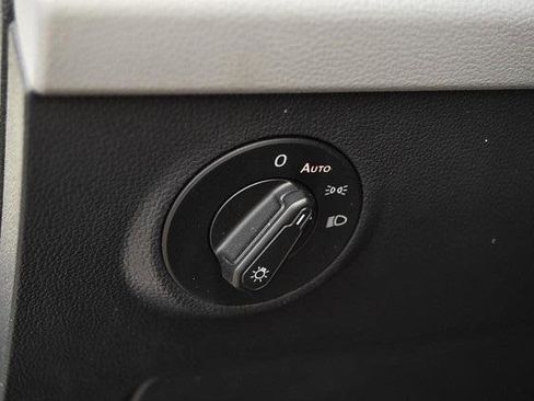 Used 2024 Volkswagen Taos S image 12