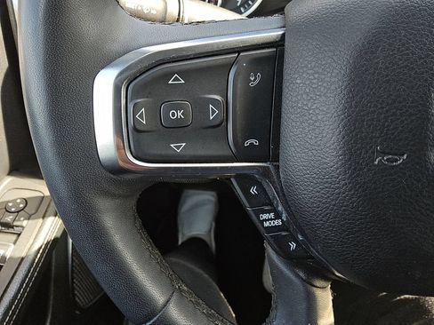 Used 2025 RAM 1500 Laramie AWD/4WD image 27