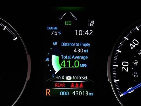 Used 2021 Toyota RAV4 XLE Premium AWD/4WD image 2