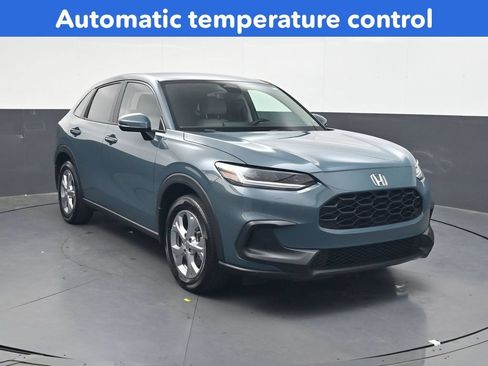 Certified 2024 Honda HR-V LX image 2