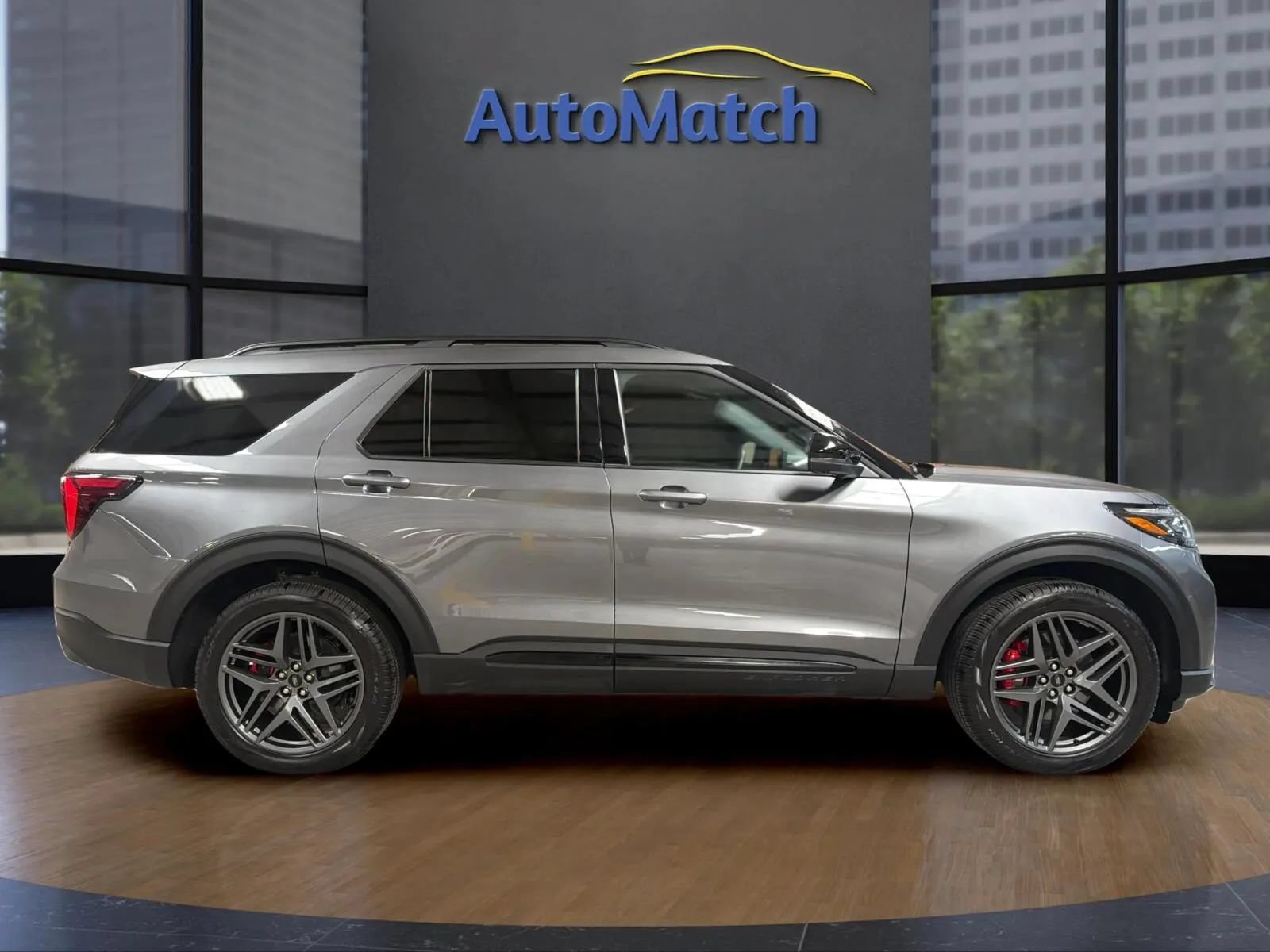 Used 2025 Ford Explorer ST AWD/4WD image 13