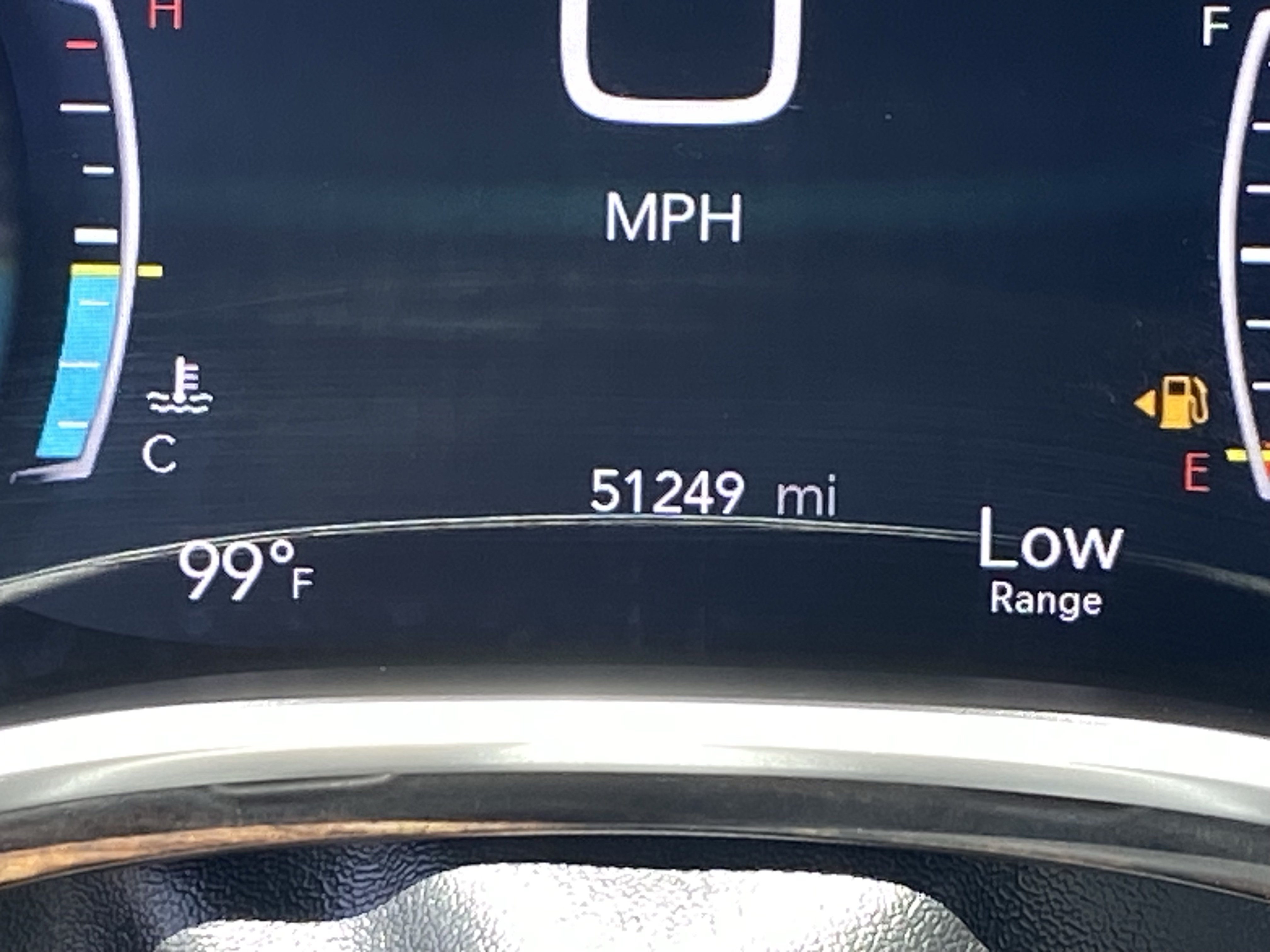 Used 2024 Chrysler Pacifica Limited FWD image 34