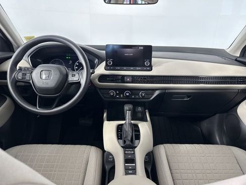 Used 2023 Honda HR-V LX image 11