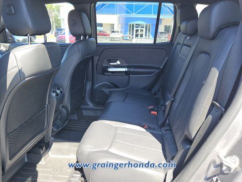 Used 2022 Mercedes-Benz GLB 250 4MATIC image 11