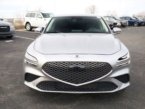 Used 2023 Genesis G70 2.0T image 3
