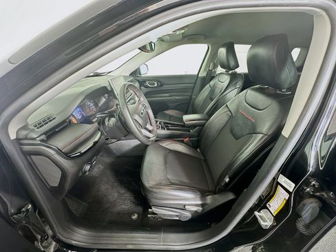 Used 2022 Jeep Compass Trailhawk w/ Trailer Tow Group image 13