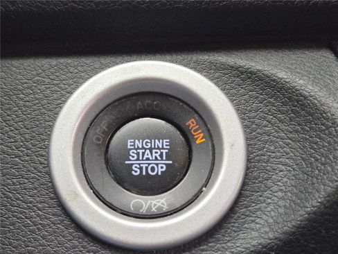 Used 2018 RAM 1500 Limited image 30