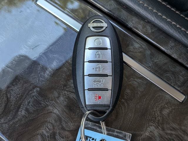 Used 2023 Nissan Armada Platinum w/ Captain's Chairs Package AWD/4WD image 33