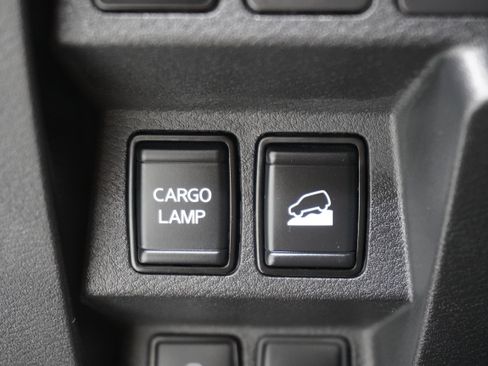 Used 2023 Nissan Frontier PRO-4X w/ Technology Package AWD/4WD image 24