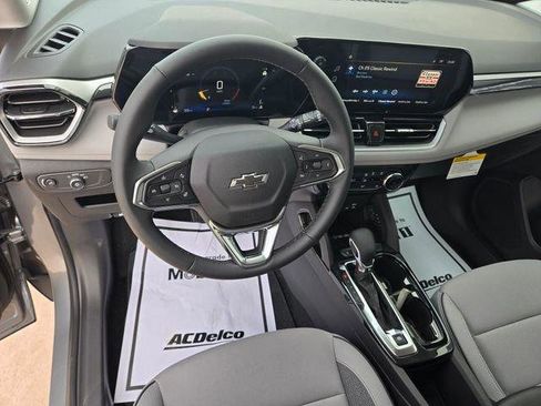 New 2026 Chevrolet TrailBlazer LT w/ Convenience Package FWD image 12