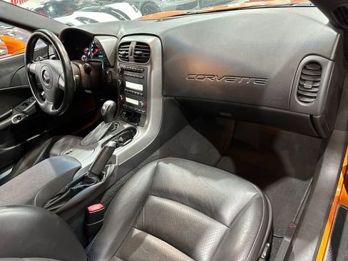 Used 2007 Chevrolet Corvette Coupe w/ Preferred Equipment Group RWD image 9