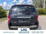 Used 2008 Chrysler Town & Country Touring image 4