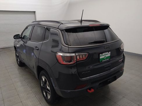 Used 2018 Jeep Compass Trailhawk AWD/4WD image 5