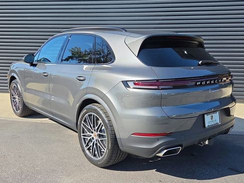 New 2026 Porsche Cayenne image 3