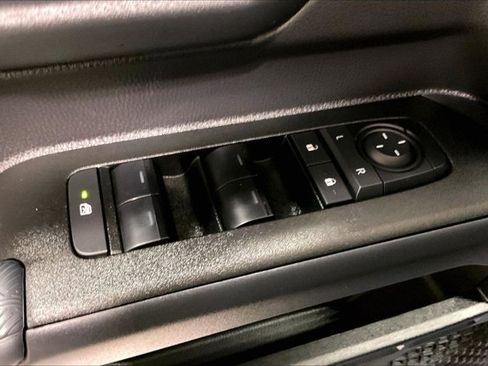 Used 2026 Toyota 4Runner SR5 AWD/4WD image 39