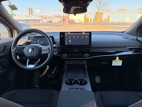 New 2026 Honda Prologue EX image 5