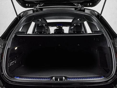 New 2026 Mercedes-Benz GLC 43 AMG 4MATIC image 6