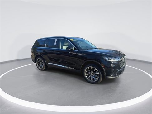 New 2026 Lincoln Aviator Reserve image 2