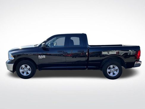 Used 2024 RAM 1500 Classic SLT image 8