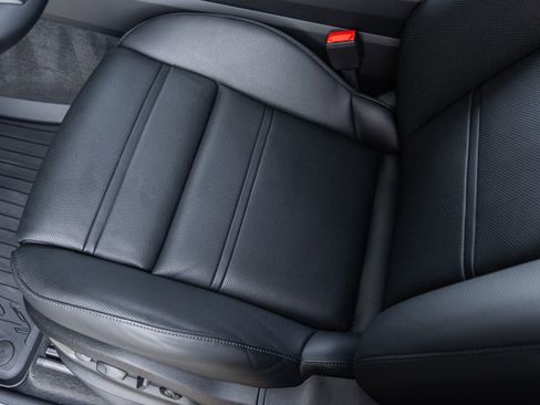 Certified 2026 Porsche Cayenne image 27