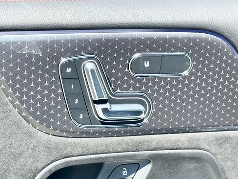 New 2026 Mercedes-Benz GLB 35 AMG 4MATIC image 17
