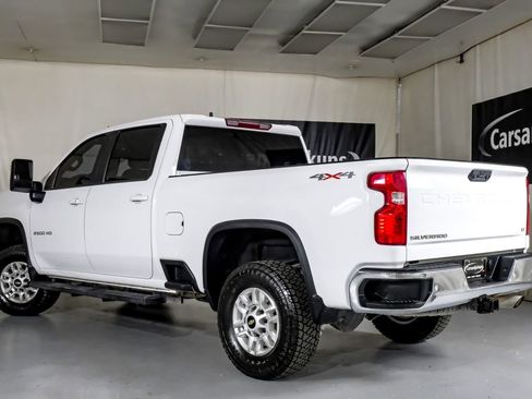 Used 2021 Chevrolet Silverado 2500 LT w/ Convenience Package image 10