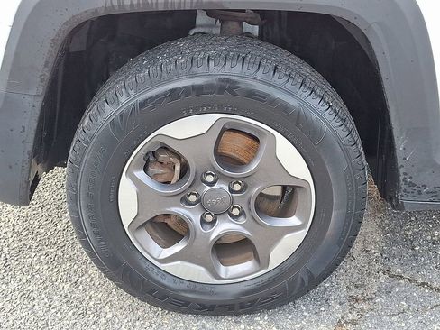 Used 2017 Jeep Renegade Sport w/ Power & Air Group image 29