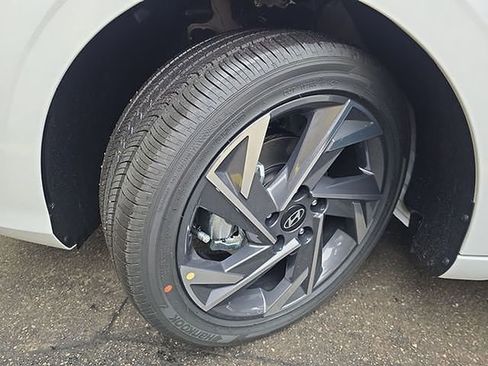 New 2026 Hyundai Elantra Limited image 45