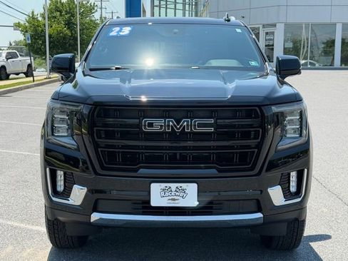 Certified 2023 GMC Yukon SLT w/ SLT Premium Package AWD/4WD image 11
