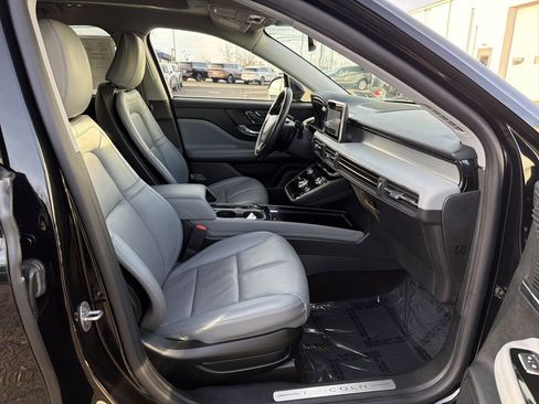 Certified 2022 Lincoln Corsair AWD w/ Premium Package image 15