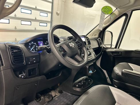 Used 2025 RAM ProMaster 2500 w/ Convenience Group FWD image 16