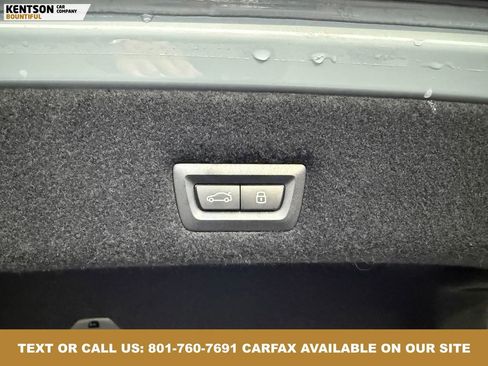 Used 2025 BMW 740i xDrive image 38