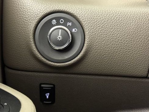 Used 2015 Lincoln Navigator 4WD image 64