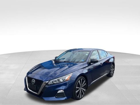 Used 2021 Nissan Altima 2.5 SR w/ SR Premium Package image 4