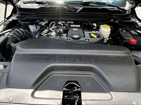 New 2025 RAM 2500 Tradesman AWD/4WD image 11