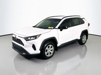 Used 2021 Toyota RAV4 LE FWD video 3