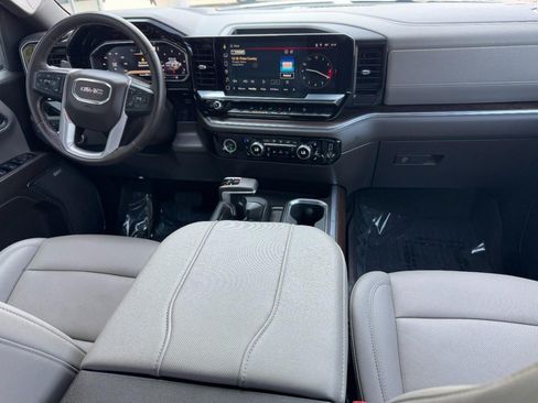 Used 2023 GMC Sierra 1500 SLT w/ SLT Premium Package AWD/4WD image 14