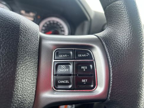 Used 2021 RAM 1500 Classic SLT image 19