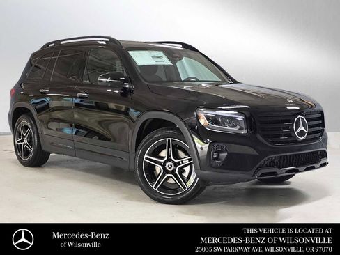 New 2026 Mercedes-Benz GLB 250 4MATIC image 1