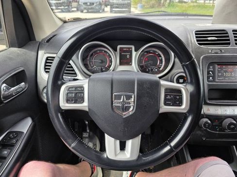 Used 2019 Dodge Journey SE w/ Connectivity Group FWD image 19